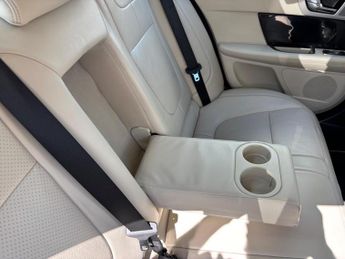 Jaguar XF 3.0d S V6 Portfolio Auto Euro 5 (s/s) 4dr