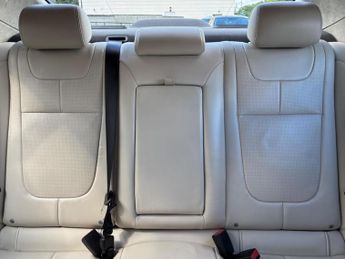 Jaguar XF 3.0d S V6 Portfolio Auto Euro 5 (s/s) 4dr