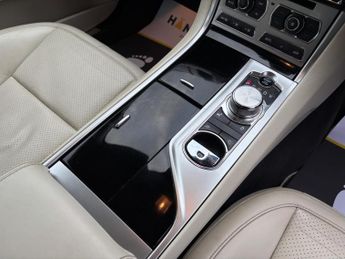Jaguar XF 3.0d S V6 Portfolio Auto Euro 5 (s/s) 4dr