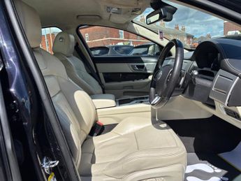 Jaguar XF 3.0d S V6 Portfolio Auto Euro 5 (s/s) 4dr