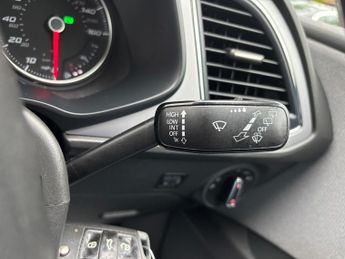 SEAT Leon 1.6 TDI SE Dynamic Technology DSG Euro 6 (s/s) 5dr