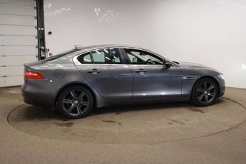 Jaguar XE 2.0d Portfolio Auto Euro 6 (s/s) 4dr
