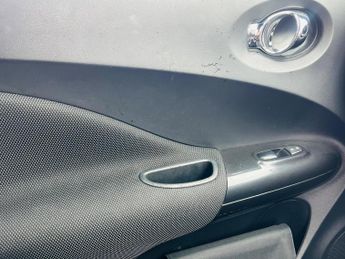 Nissan Juke 1.6 N-Connecta XTRON Euro 6 5dr