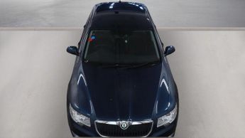 Skoda Superb 2.0 TDI SE Hatchback 5dr Diesel Manual Euro 5 (140 ps)
