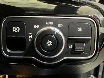 Mercedes-Benz A Class 1.5 A180d Sport 7G-DCT Euro 6 (s/s) 5dr