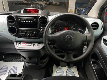 Citroen Berlingo 1.6 e-HDi Airdream XTR Multispace MPV EGS6 Euro 5 (s/s) 5dr