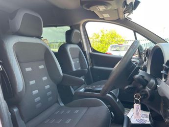 Citroen Berlingo 1.6 e-HDi Airdream XTR Multispace MPV EGS6 Euro 5 (s/s) 5dr
