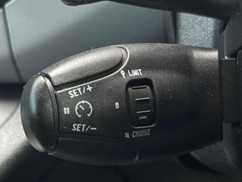Citroen Berlingo 1.6 e-HDi Airdream XTR Multispace MPV EGS6 Euro 5 (s/s) 5dr