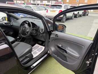 Vauxhall Corsa 1.4i 16v Design 5dr (a/c)