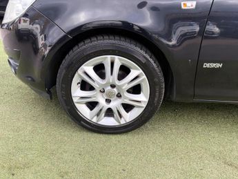 Vauxhall Corsa 1.4i 16v Design 5dr (a/c)