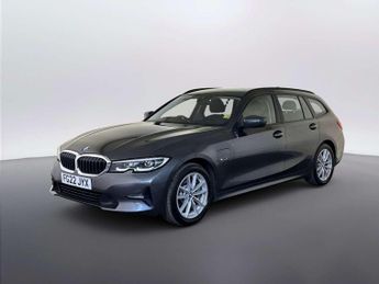 BMW 3 Series 2.0 330e 12kWh SE Pro Touring 5dr Petrol Plug-in Hybrid Auto Eur
