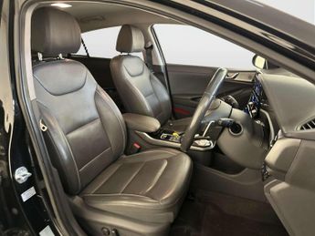 Hyundai IONIQ 38.3kWh Premium SE Hatchback 5dr Electric Auto (136 ps)