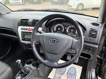 Kia Picanto 1.1 3 5dr