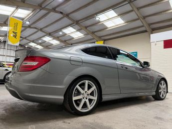 Mercedes-Benz C Class 2.1 C220 CDI AMG Sport Edition G-Tronic+ Euro 5 (s/s) 2dr