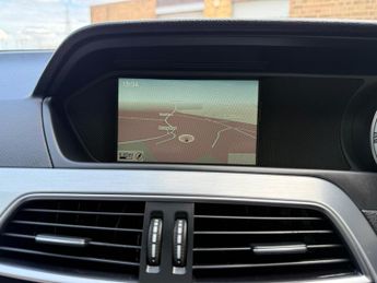 Mercedes-Benz C Class 2.1 C220 CDI AMG Sport Edition G-Tronic+ Euro 5 (s/s) 2dr