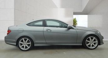 Mercedes-Benz C Class 2.1 C220 CDI AMG Sport Edition G-Tronic+ Euro 5 (s/s) 2dr