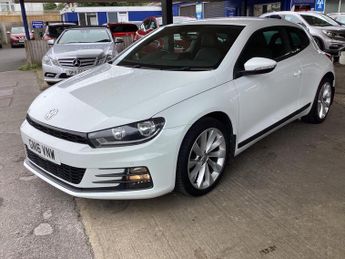 Volkswagen Scirocco 2.0 TSI BlueMotion Tech GT DSG Euro 6 (s/s) 3dr