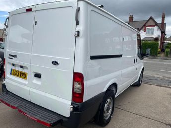 Ford Transit 2.2 TDCi 300 FWD L1 H1 5dr