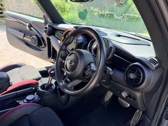MINI Hatch 2.0 John Cooper Works Auto Euro 6 (s/s) 3dr
