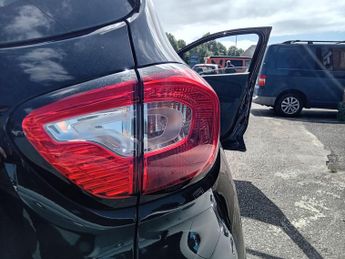 Renault Captur 0.9 TCe ENERGY Expression + Euro 6 (s/s) 5dr
