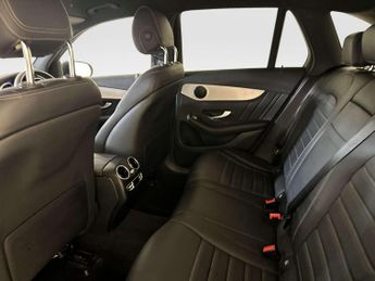 Mercedes-Benz GLC 2.0 GLC220d AMG Line SUV 5dr Diesel G-Tronic+ 4MATIC Euro 6 (s/s