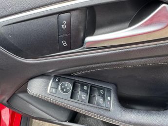 Mercedes-Benz GLA 1.6 GLA200 Urban Edition 7G-DCT Euro 6 (s/s) 5dr