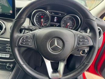 Mercedes-Benz GLA 1.6 GLA200 Urban Edition 7G-DCT Euro 6 (s/s) 5dr