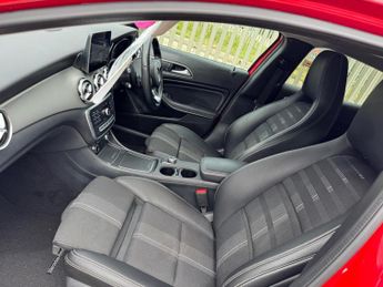 Mercedes-Benz GLA 1.6 GLA200 Urban Edition 7G-DCT Euro 6 (s/s) 5dr