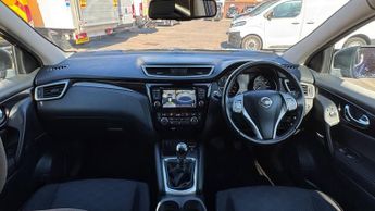 Nissan Qashqai 1.2 DIG-T N-Connecta SUV 5dr Petrol Manual 2WD Euro 6 (s/s) (115
