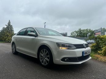 Volkswagen Jetta 2.0 TDI Sport DSG Euro 5 4dr