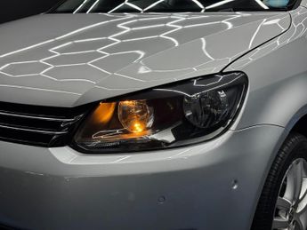Volkswagen Touran 1.6 TDI SE DSG Euro 5 5dr