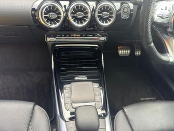 Mercedes-Benz A Class 2.0 A35 AMG Edition (Premium Plus) 7G-DCT 4MATIC Euro 6 (s/s) 5d