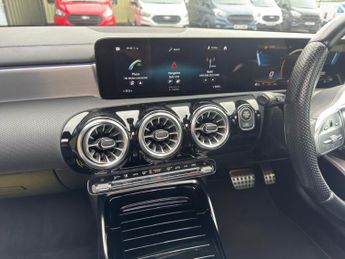 Mercedes-Benz A Class 2.0 A35 AMG Edition (Premium Plus) 7G-DCT 4MATIC Euro 6 (s/s) 5d