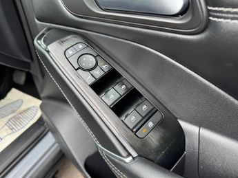 Nissan Qashqai 1.3 DIG-T MHEV N-Connecta XTRON Euro 6 (s/s) 5dr