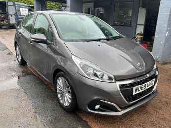 Peugeot 208 1.2 PureTech Signature Euro 6 (s/s) 5dr