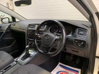 Volkswagen Golf 1.4 TSI BlueMotion Tech SE Nav DSG Euro 6 (s/s) 5dr