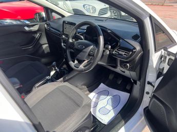 Ford Fiesta 1.0T EcoBoost Titanium Euro 6 (s/s) 5dr