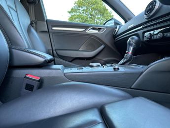 Audi S3 2.0 TFSI Black Edition Sportback S Tronic quattro Euro 6 (s/s) 5