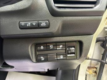 Nissan Leaf 40kWh N-Connecta Auto 5dr