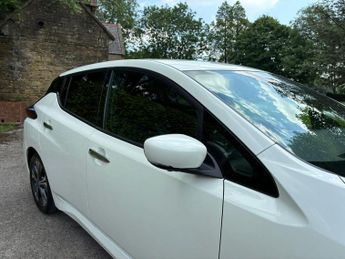 Nissan Leaf 40kWh N-Connecta Auto 5dr