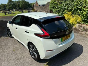Nissan Leaf 40kWh N-Connecta Auto 5dr