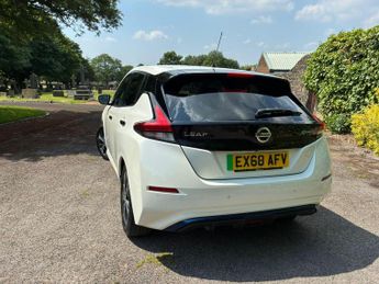 Nissan Leaf 40kWh N-Connecta Auto 5dr