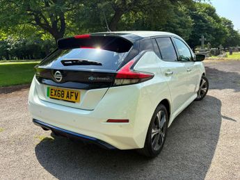 Nissan Leaf 40kWh N-Connecta Auto 5dr