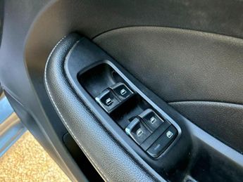 MG MG5 52.5kWh Exclusive Auto 5dr