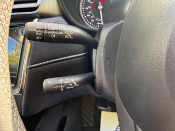 MG MG5 52.5kWh Exclusive Auto 5dr