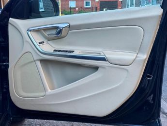 Volvo S60 2.4 D5 SE Lux Nav Geartronic Euro 5 4dr