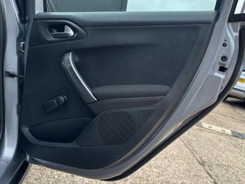 Peugeot 2008 1.2 PureTech Active Euro 6 5dr
