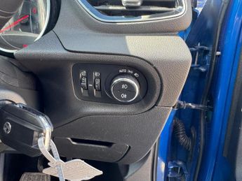 Vauxhall Grandland X 1.2 Turbo Sport Nav Auto Euro 6 (s/s) 5dr