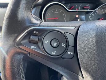 Vauxhall Grandland X 1.2 Turbo Sport Nav Auto Euro 6 (s/s) 5dr