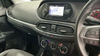 Fiat Tipo 1.4 MPI Lounge Euro 6 5dr